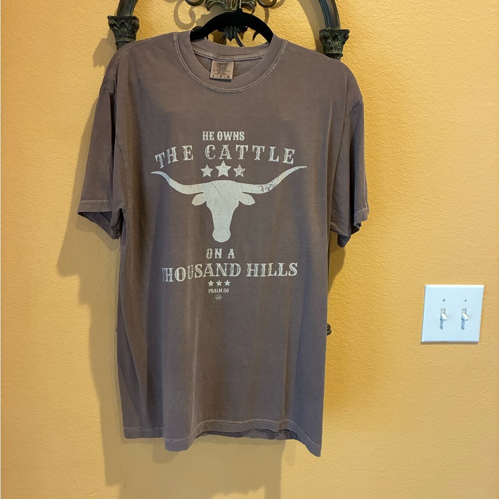 Men’s NWOT T-shirt